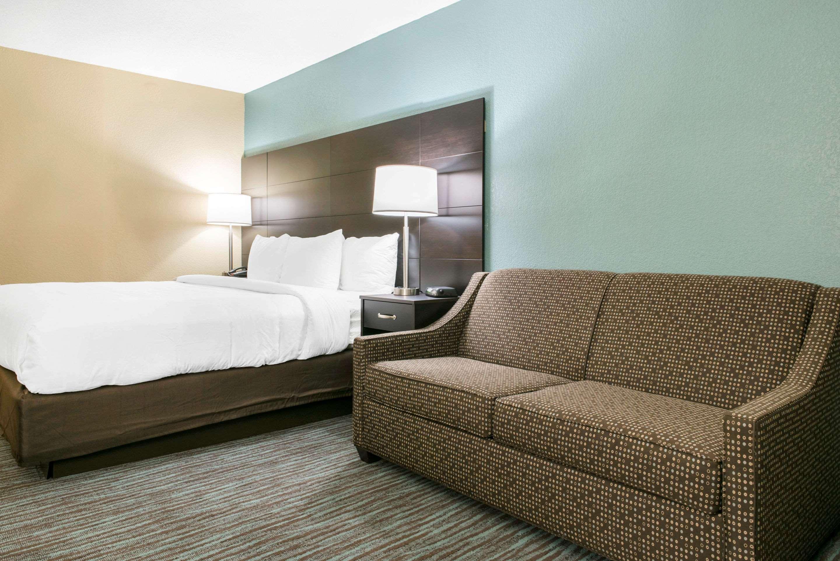 Quality Inn Dayton Airport Englewood Экстерьер фото