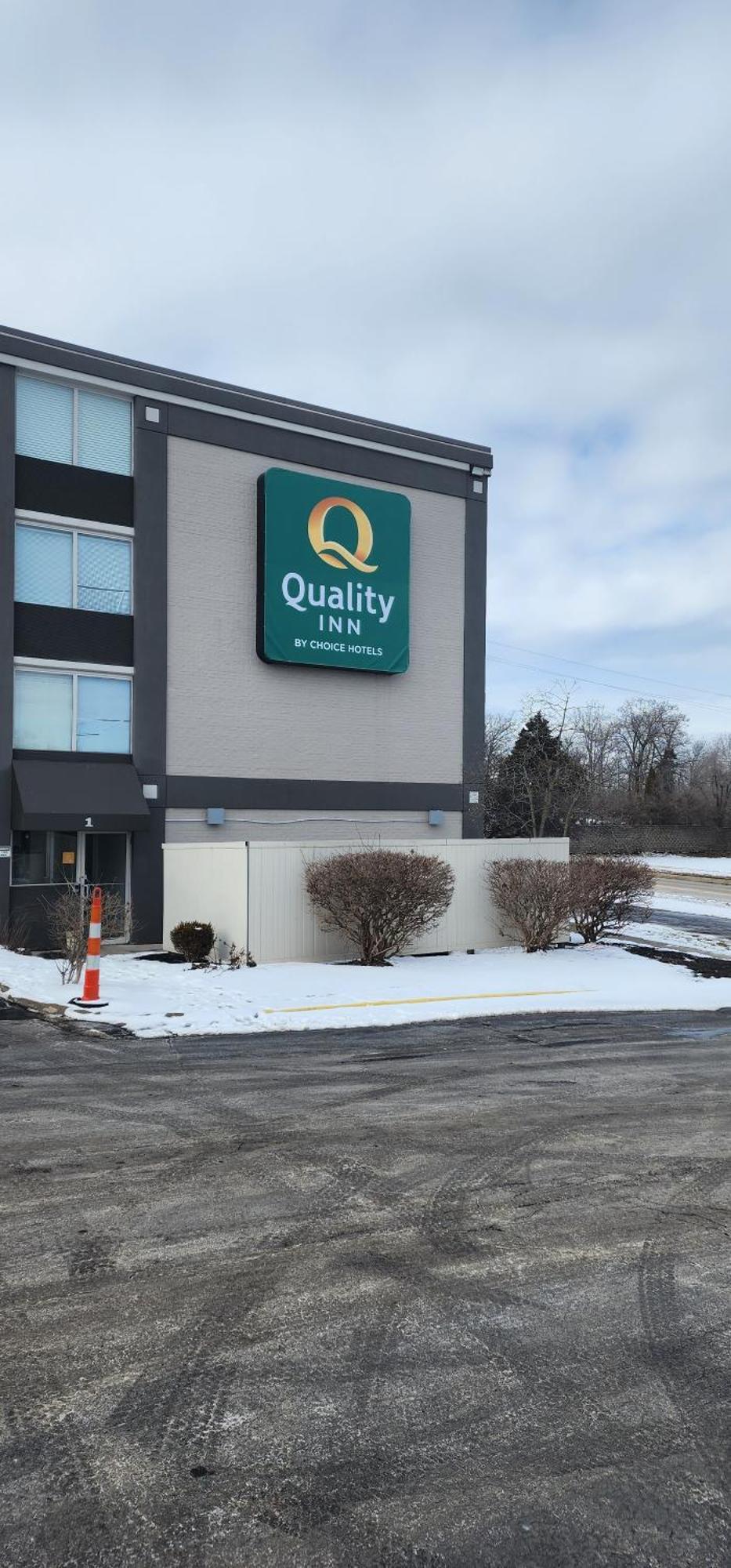 Quality Inn Dayton Airport Englewood Экстерьер фото