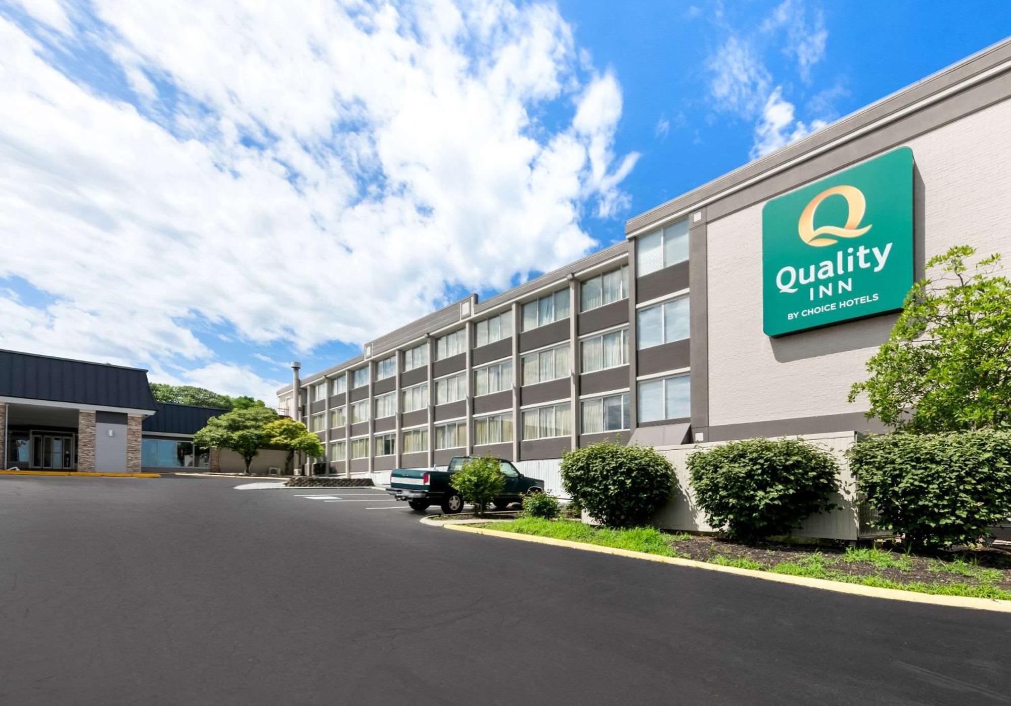 Quality Inn Dayton Airport Englewood Экстерьер фото