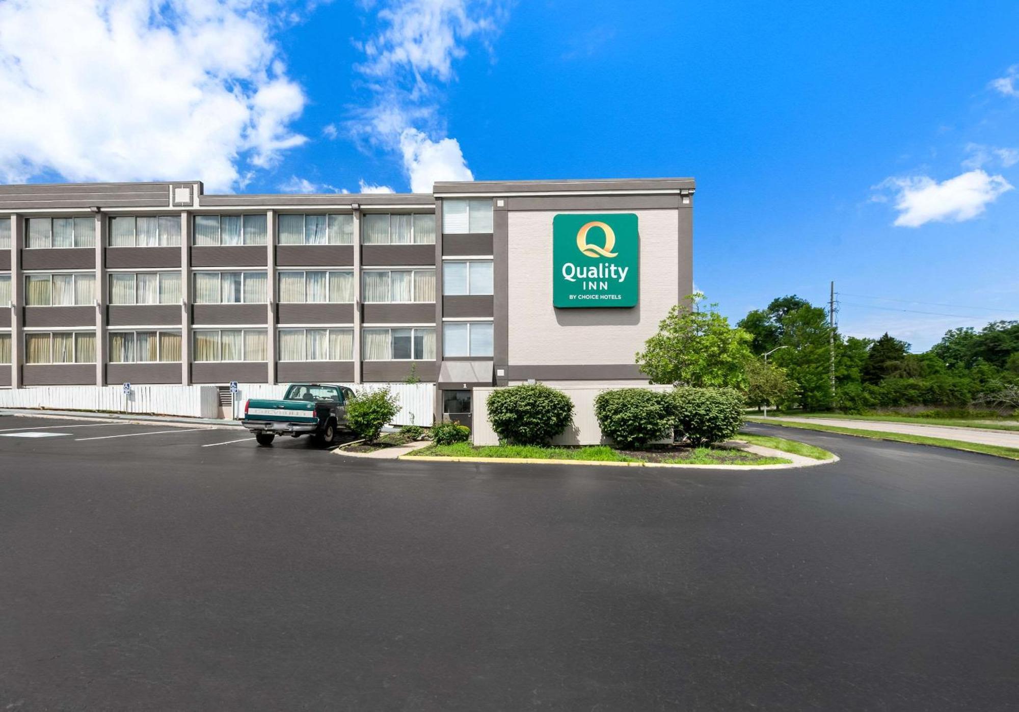 Quality Inn Dayton Airport Englewood Экстерьер фото
